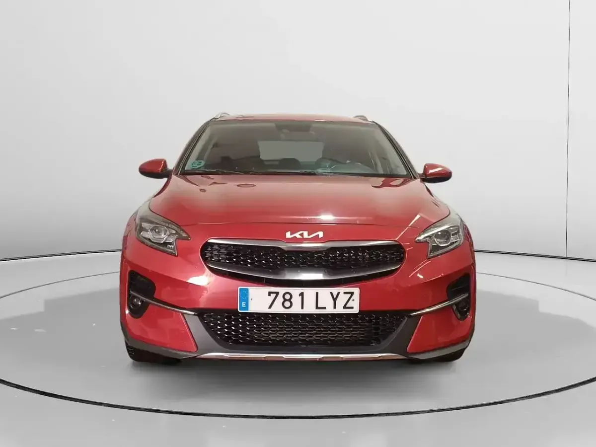 Usado Kia XCeed 120 CV (88 kW) 2022 Rojo SUV