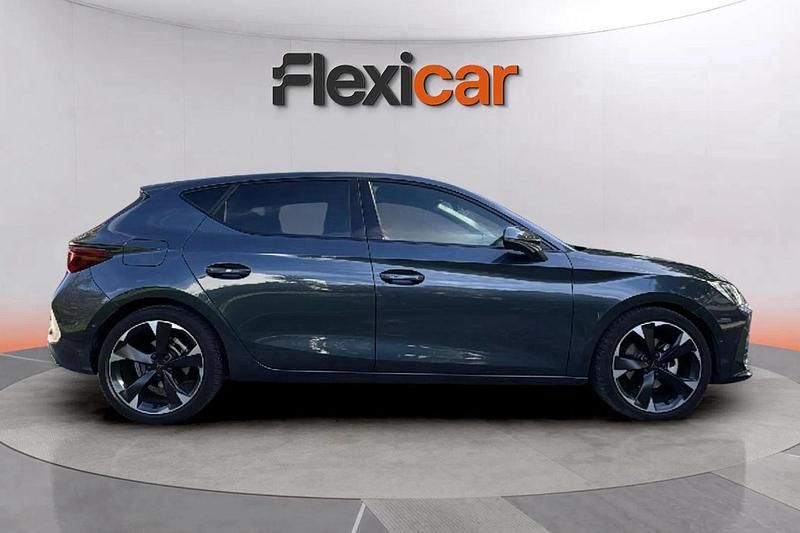 Usado Cupra Leon 150 CV (110 kW) 2023 Gris Berlina