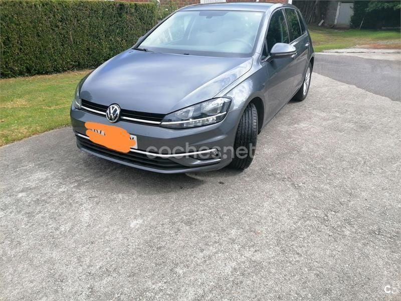 Gris / plata Usado 2017 VW Golf VII Advance Berlina | 11.500 € (Buen precio) - Imagen 1/4