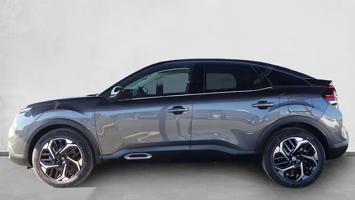 Usado Citroën C4 Shine 131 CV (96 kW) 2023 Gris SUV
