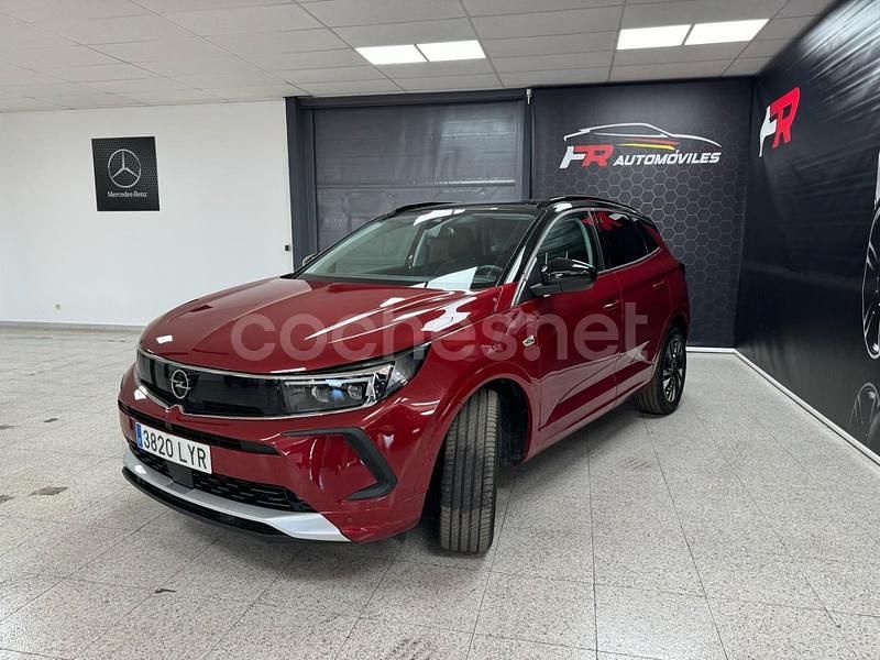 Usado Opel Grandland X Ultimate 130 CV (95 kW) 2022 Granate SUV