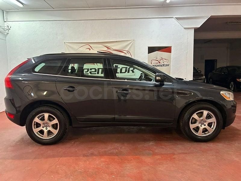 Usado Volvo XC60 Momentum 205 CV (150 kW) 2011 Gris SUV