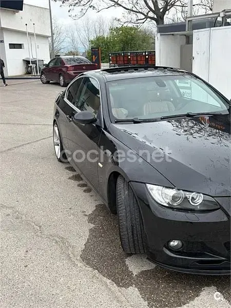 Usado BMW 320 177 CV (130 kW) 2008 Negro Coupe