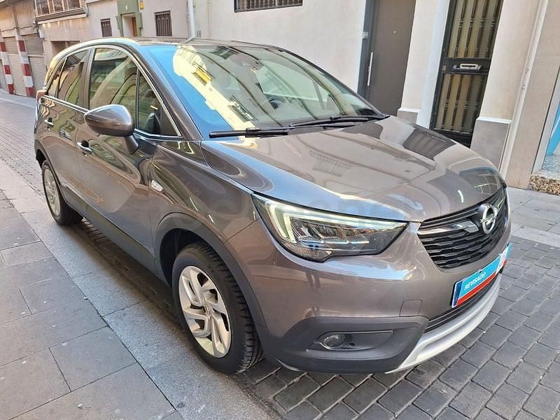 Usado Opel Crossland X Elegance 111 CV (81 kW) 2020 Gris / plata SUV