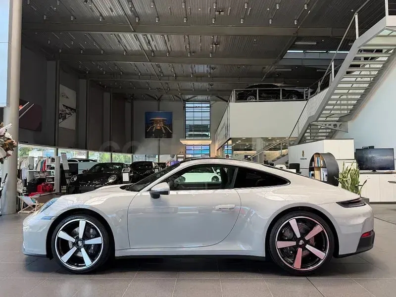 Nuevo Porsche 911 Carrera 394 CV (289 kW) 2026 Gris / plata Coupe