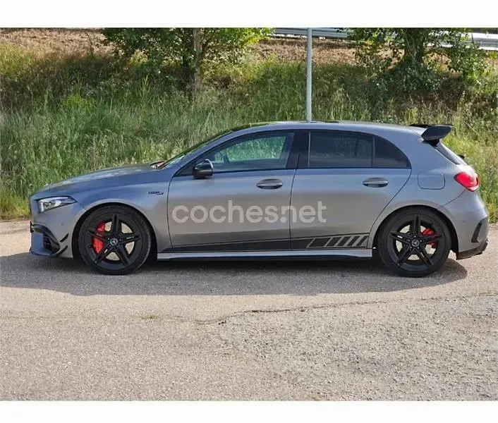 Usado Mercedes A45 AMG 421 CV (309 kW) 2020 Gris / plata Utilitario