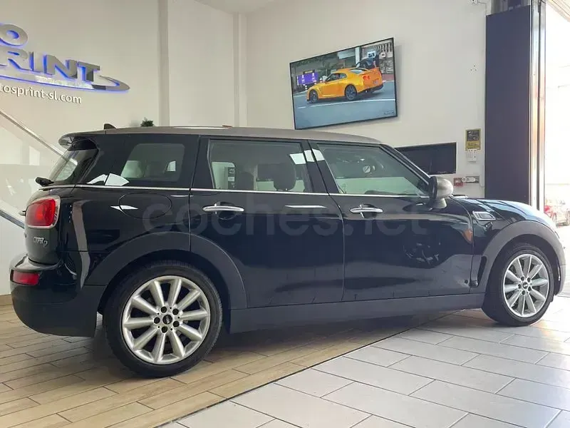 Usado Mini Cooper D Clubman 150 CV (110 kW) 2016 Negro Familiar