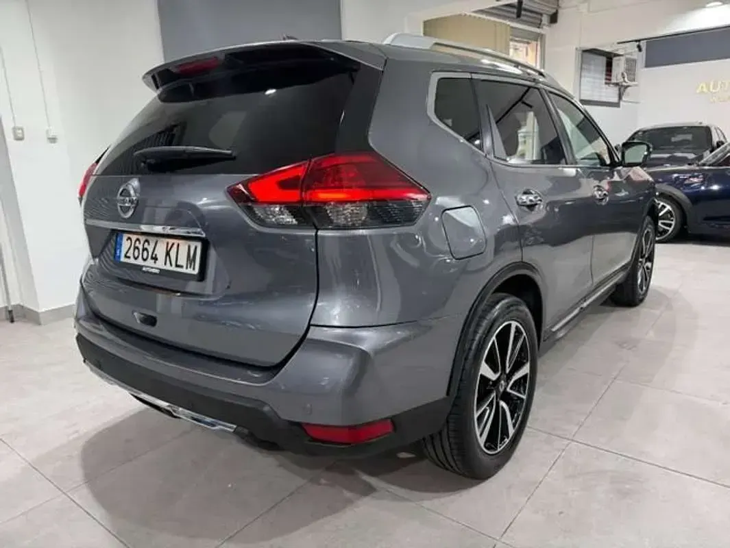 Usado Nissan X-Trail Tekna 131 CV (96 kW) 2018 Gris SUV