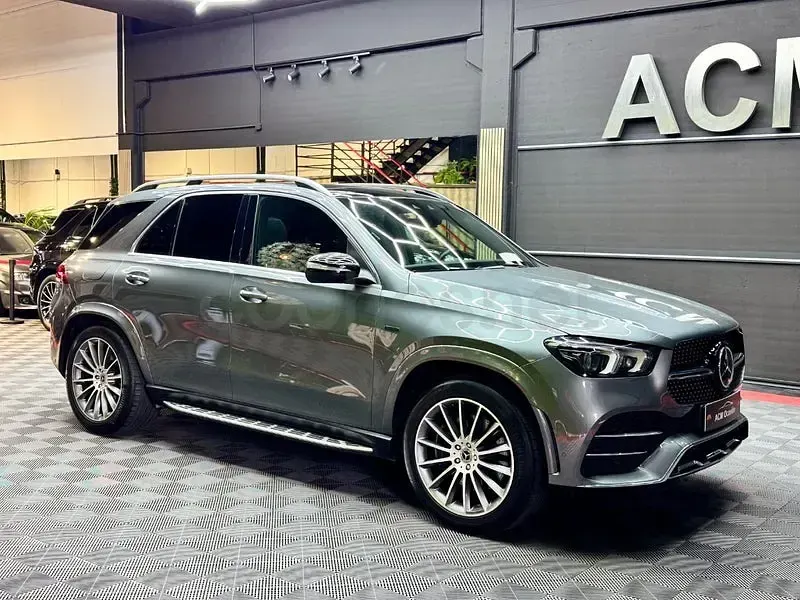 Usado Mercedes GLE350 de 320 CV (235 kW) 2021 Gris / plata SUV