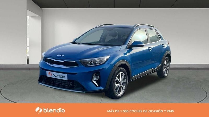 Usado Kia Stonic Plus 100 CV (73 kW) 2024 Azul SUV