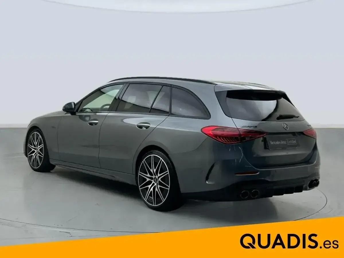 Käytetty Mercedes C300 AMG 408 HP (300 kW) 2024 Harmaa Farmari