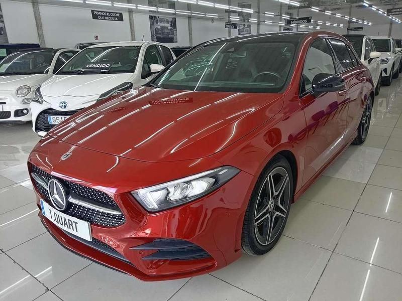 Usado Mercedes A200 Advanced 150 CV (110 kW) 2022 Rojo Utilitario