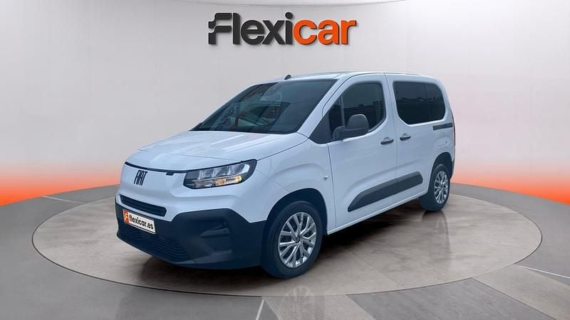 Usado Fiat Doblò 101 CV (74 kW) 2024 Blanco Monovolumen