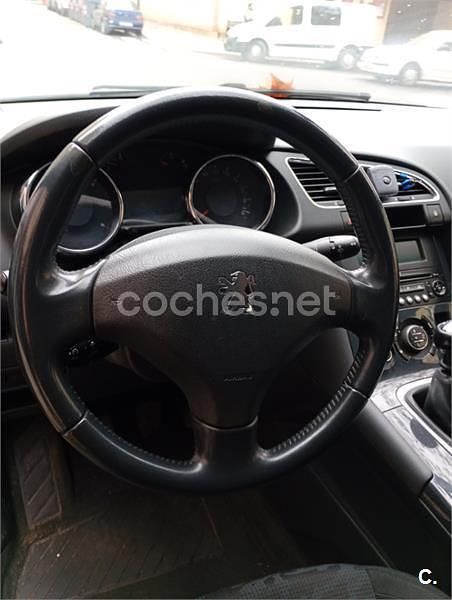 Usado Peugeot 3008 110 CV (80 kW) 2009 Gris / plata Berlina