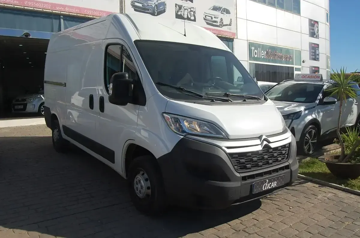 Usado Citroën Jumper 140 CV (102 kW) 2021 Blanco Monovolumen