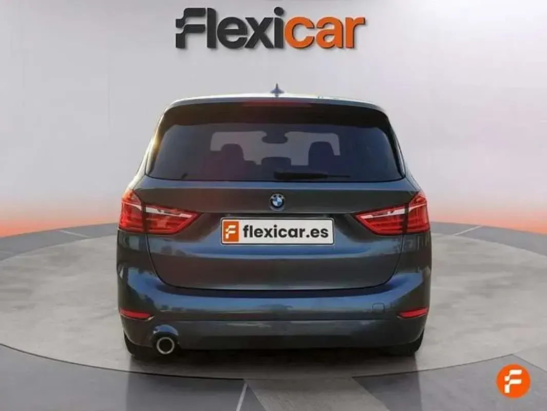 Usado BMW 218 140 CV (102 kW) 2020 Gris Monovolumen