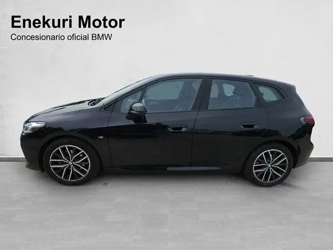 Usado BMW 220 Active Tourer 170 CV (125 kW) 2024 Negro Monovolumen