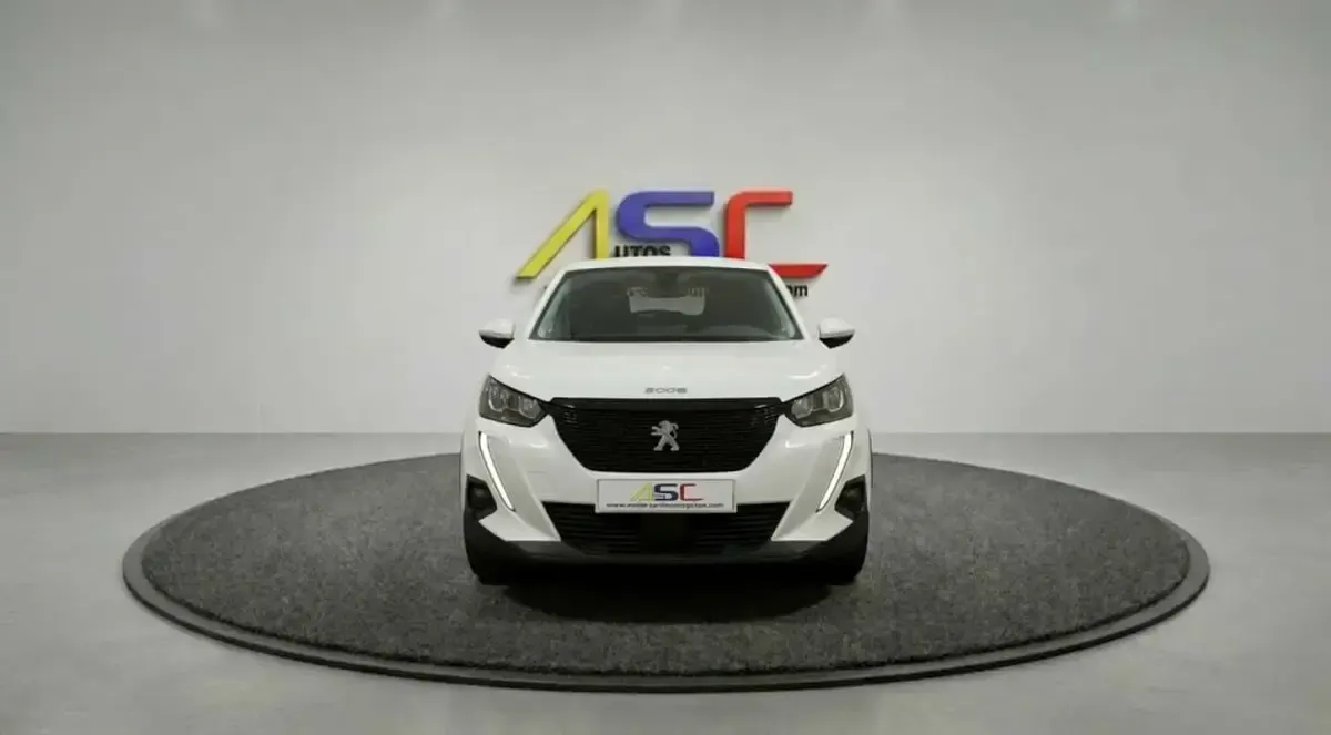 Usado Peugeot 2008 Active 101 CV (74 kW) 2021 Blanco SUV