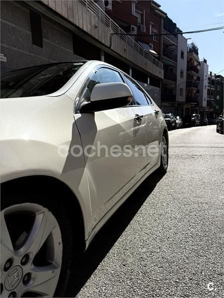 Usado Honda Accord Executive 150 CV (110 kW) 2010 Blanco Berlina