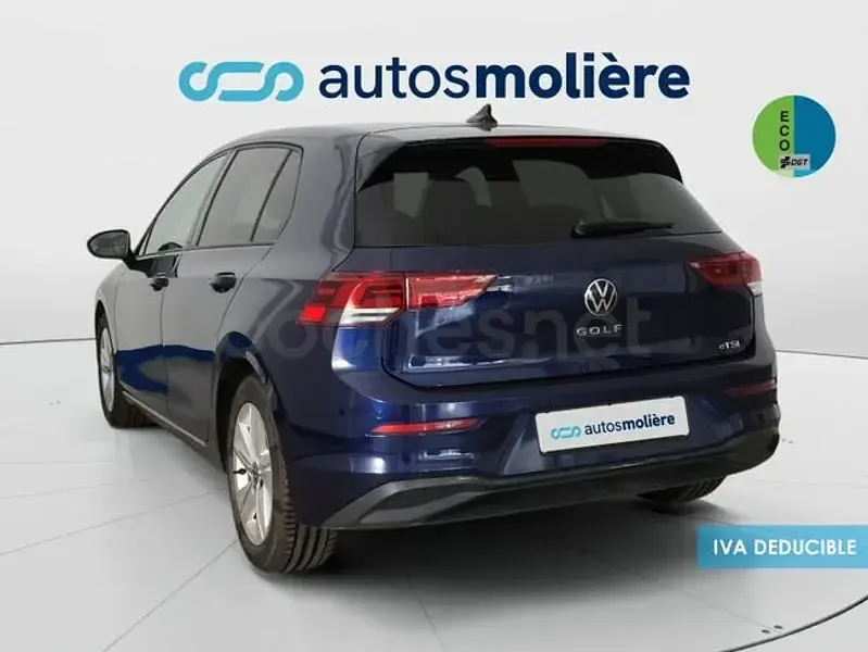 Usado VW Golf VIII Life 150 CV (110 kW) 2020 Azul Berlina