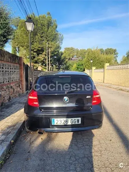 Usado BMW 118 143 CV (105 kW) 2008 Negro Utilitario