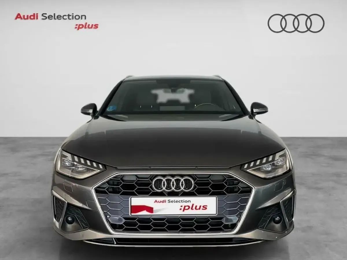 Usado Audi A4 S-Line 163 CV (119 kW) 2023 Gris Familiar
