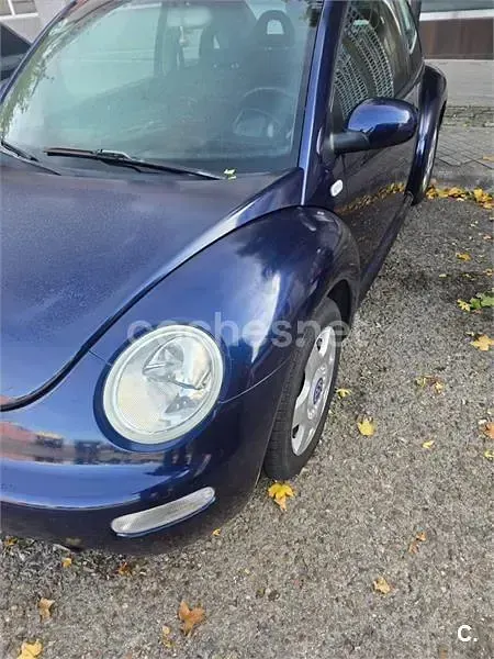 Usado VW New Beetle 102 CV (75 kW) 2003 Azul Utilitario