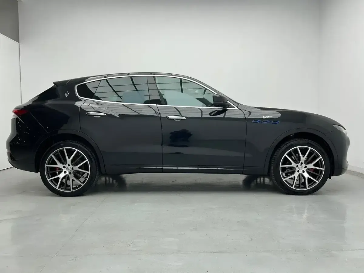Usado Maserati Levante GT 330 CV (242 kW) 2023 Otro SUV