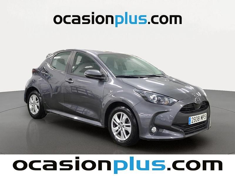 Usado Toyota Yaris Edition 125 CV (91 kW) 2024 Gris Utilitario