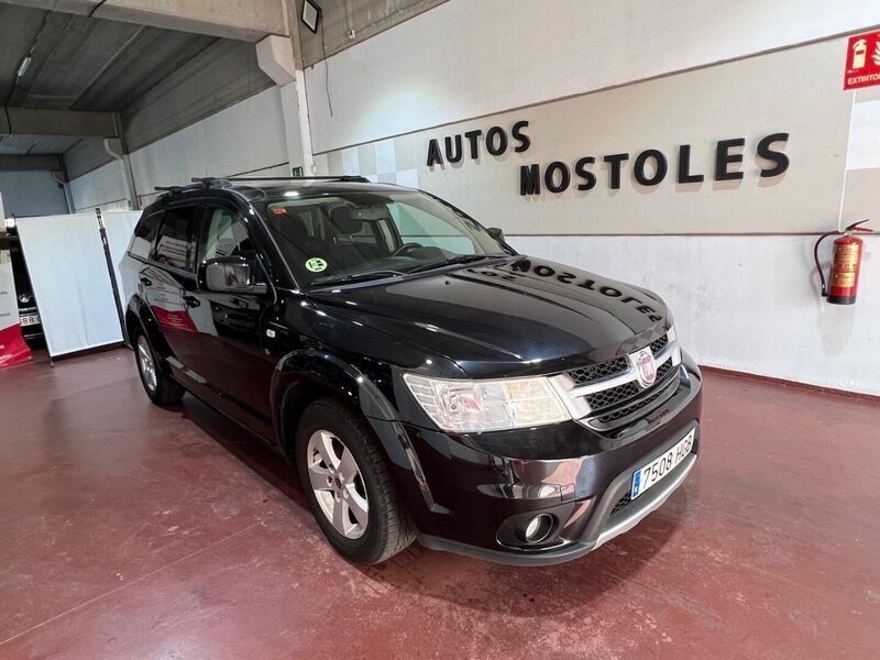 Usado Fiat Freemont Urban 140 CV (102 kW) 2011 Negro SUV