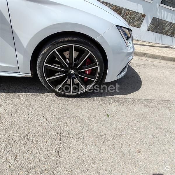 Usado Seat Leon ST CUPRA 300 CV (220 kW) 2017 Blanco Familiar