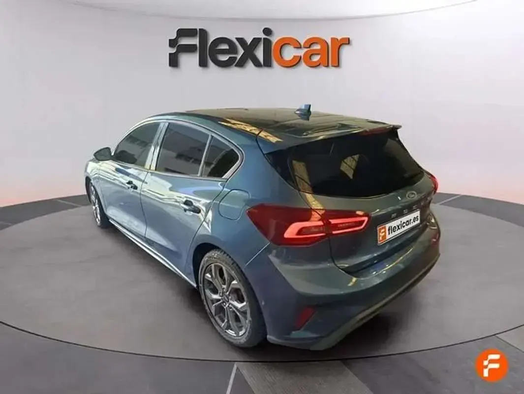 Usado Ford Focus ST-Line 125 CV (91 kW) 2022 Azul Berlina