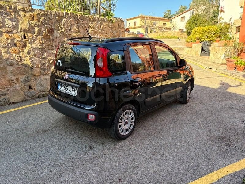 Usado Fiat Panda Lounge 69 CV (50 kW) 2017 Negro Utilitario