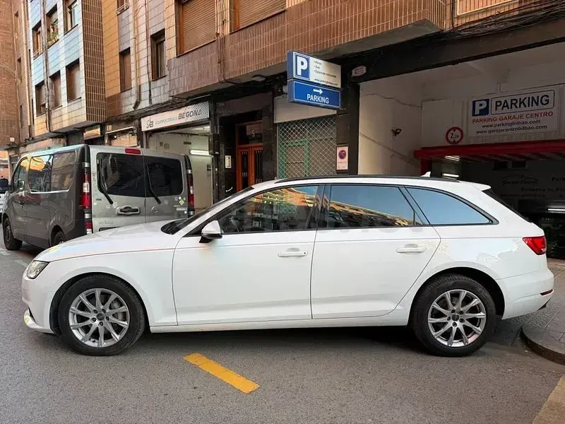 Usado Audi A4 Advanced 150 CV (110 kW) 2016 Blanco Familiar