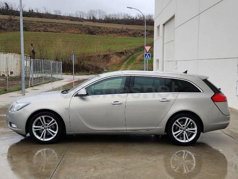 Usado Opel Insignia Eco 160 CV (117 kW) 2013 Beige Familiar