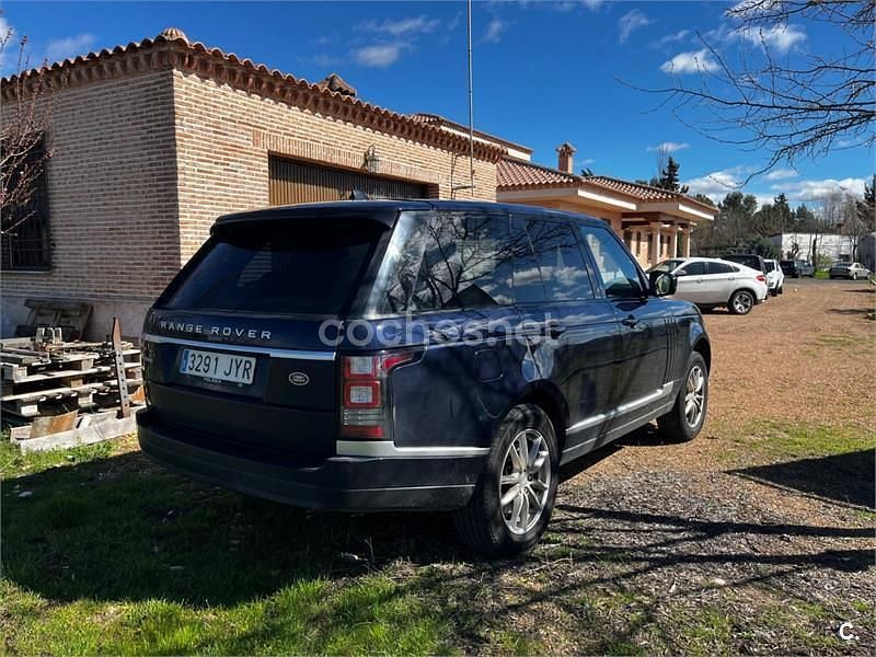 Usado Land Rover Range Rover Vogue 258 CV (189 kW) 2018 Gris / plata SUV