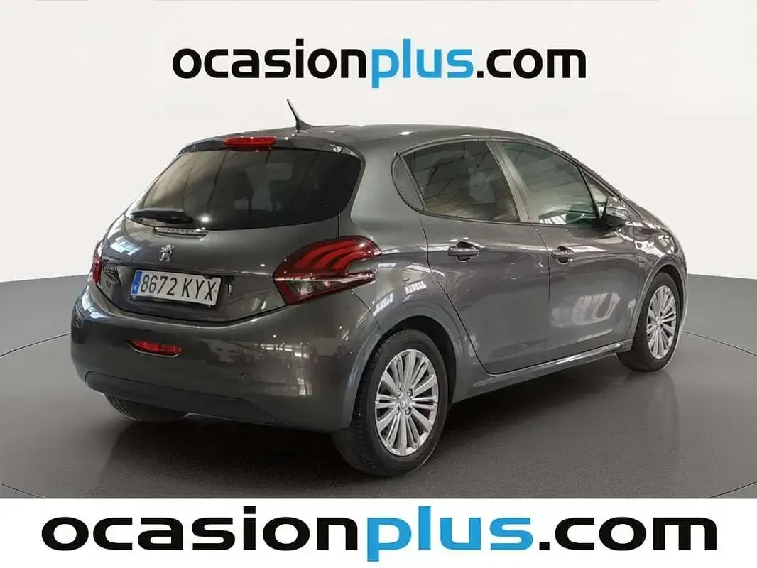 Usado Peugeot 208 Signature Sky 99 CV (72 kW) 2019 Gris Utilitario