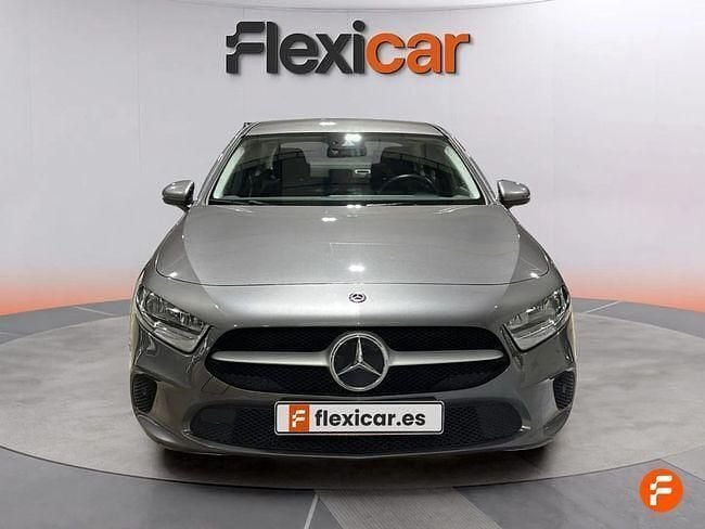 Usado Mercedes A180 116 CV (85 kW) 2020 Gris Berlina