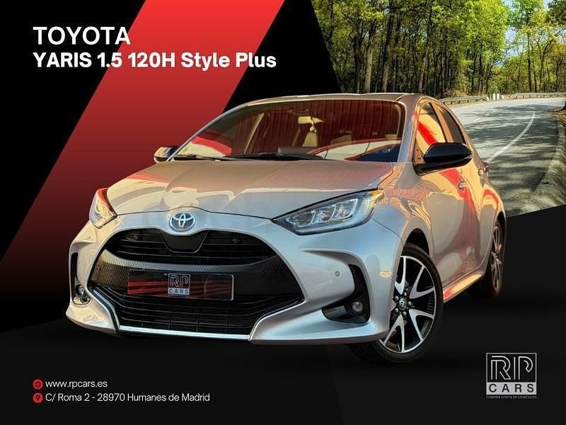 Usado Toyota Yaris Hybrid Plus 116 CV (85 kW) 2023 Gris / plata Berlina