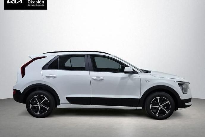 Usado Kia Niro 141 CV (103 kW) 2025 Blanco SUV
