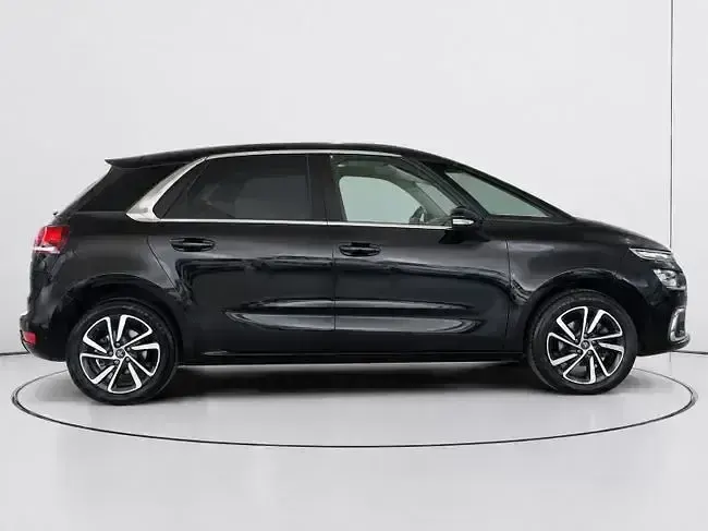 Usado Citroën C4 Feel 120 CV (88 kW) 2018 Negro