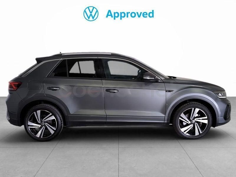 Usado VW T-Roc R-line 150 CV (110 kW) 2023 Gris / plata SUV