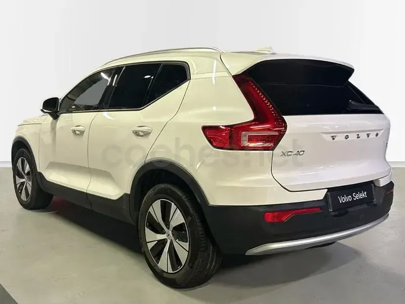Usado Volvo XC40 Core 163 CV (119 kW) 2025 Blanco SUV