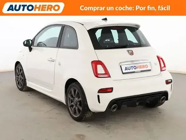 Usado Abarth 595 Turismo 165 CV (121 kW) 2022 Blanco Utilitario