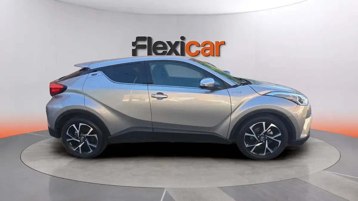 Usado Toyota C-HR Advance 122 CV (89 kW) 2019 Gris SUV