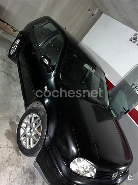 Usado VW Golf IV Conceptline 105 CV (77 kW) 2002 Negro Berlina