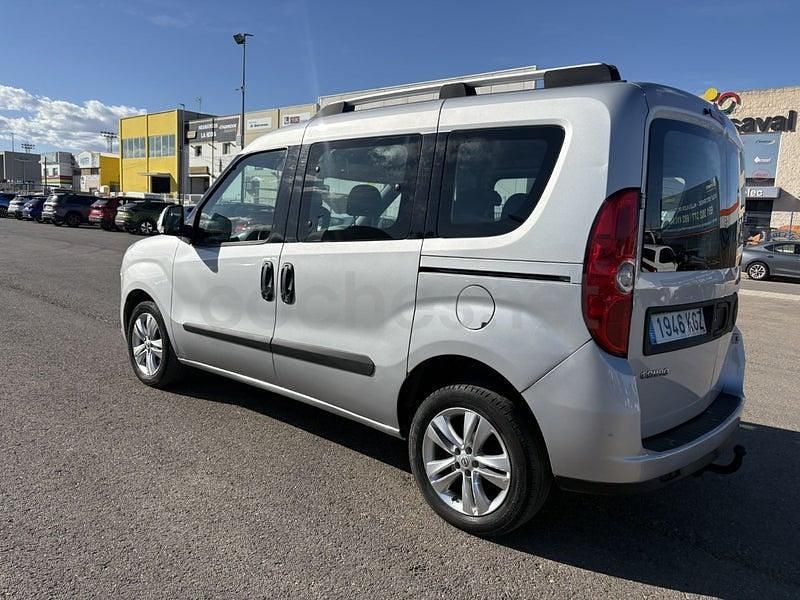 Usado Opel Combo Life Selective 75 CV (55 kW) 2018 Gris / plata Monovolumen