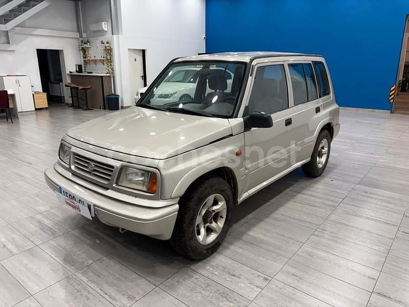 Beige Usado 2003 Suzuki Grand Vitara SUV | 8900 € - Imagen 1/4