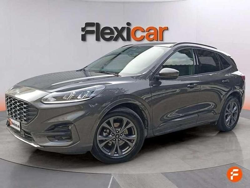 Usado Ford Kuga ST-Line 120 CV (88 kW) 2024 Gris SUV