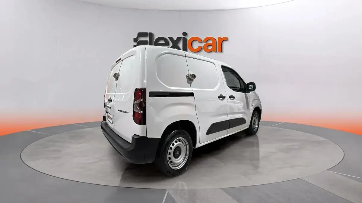 Usado Peugeot Partner 102 CV (75 kW) 2025 Blanco Monovolumen